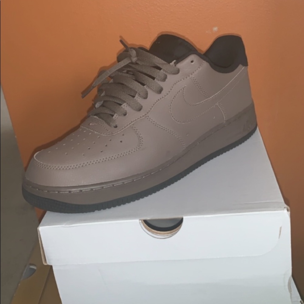 Air Force 1 low